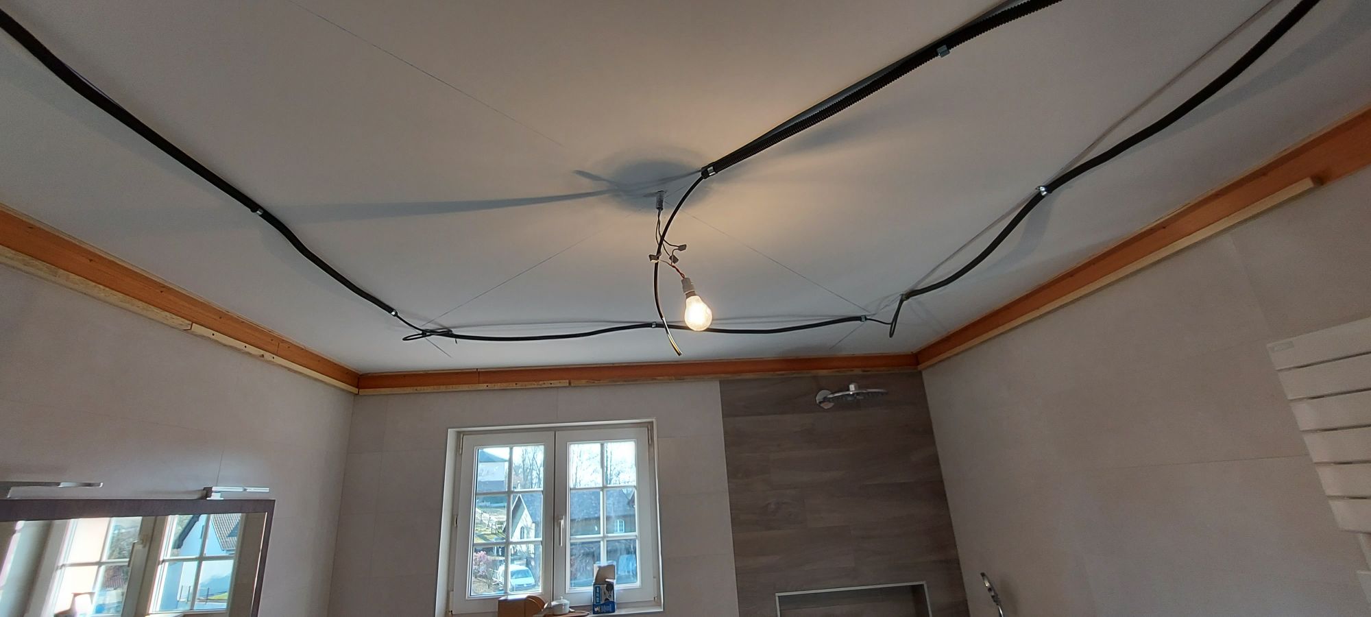 DECOUVREZ NOTRE DERNIERE REALISATION DE POSE DE PLAFOND TENDU A CHAUD EN BLANC MAT A JETTINGEN. Wittelsheim 0