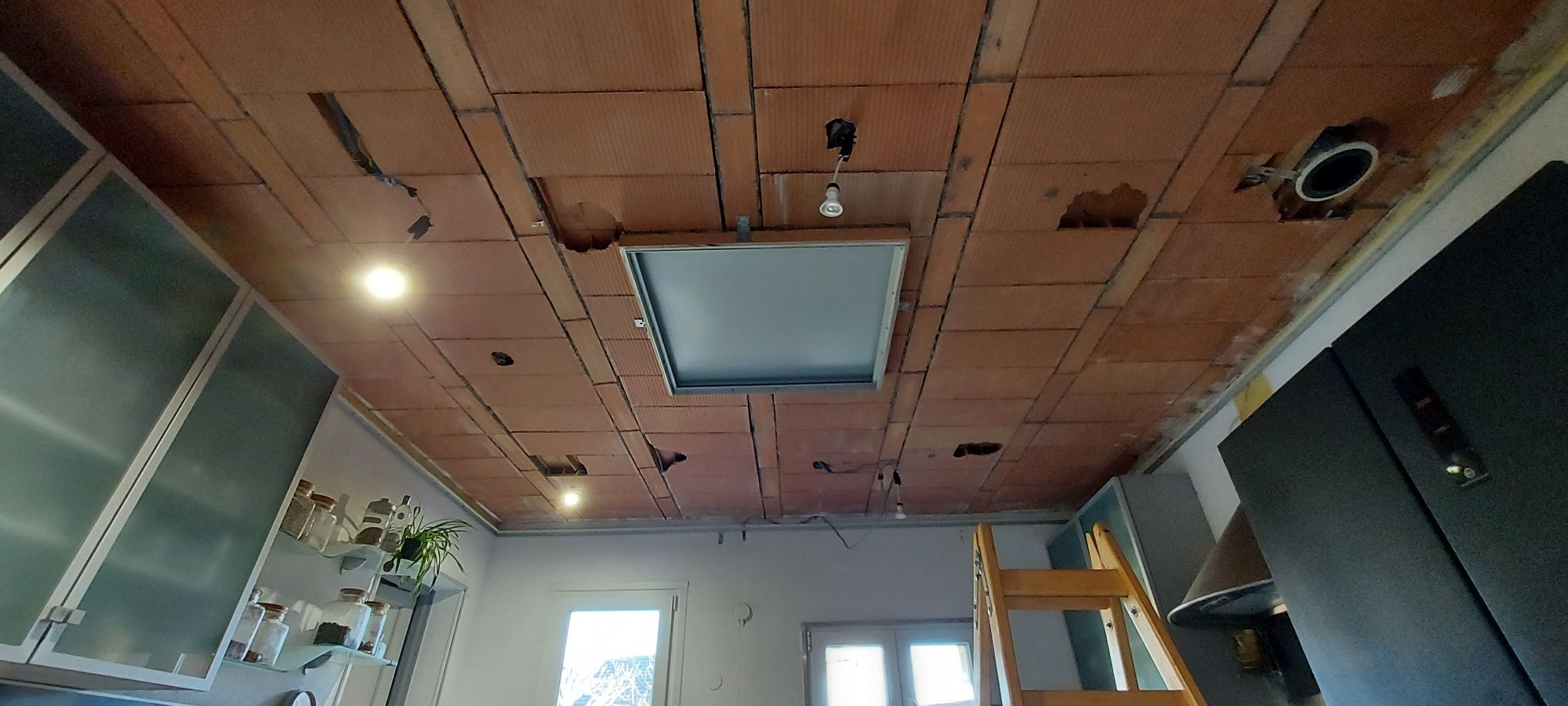 Quel type de plafond tendu convient le mieux pour une salle de bain ? Wittelsheim