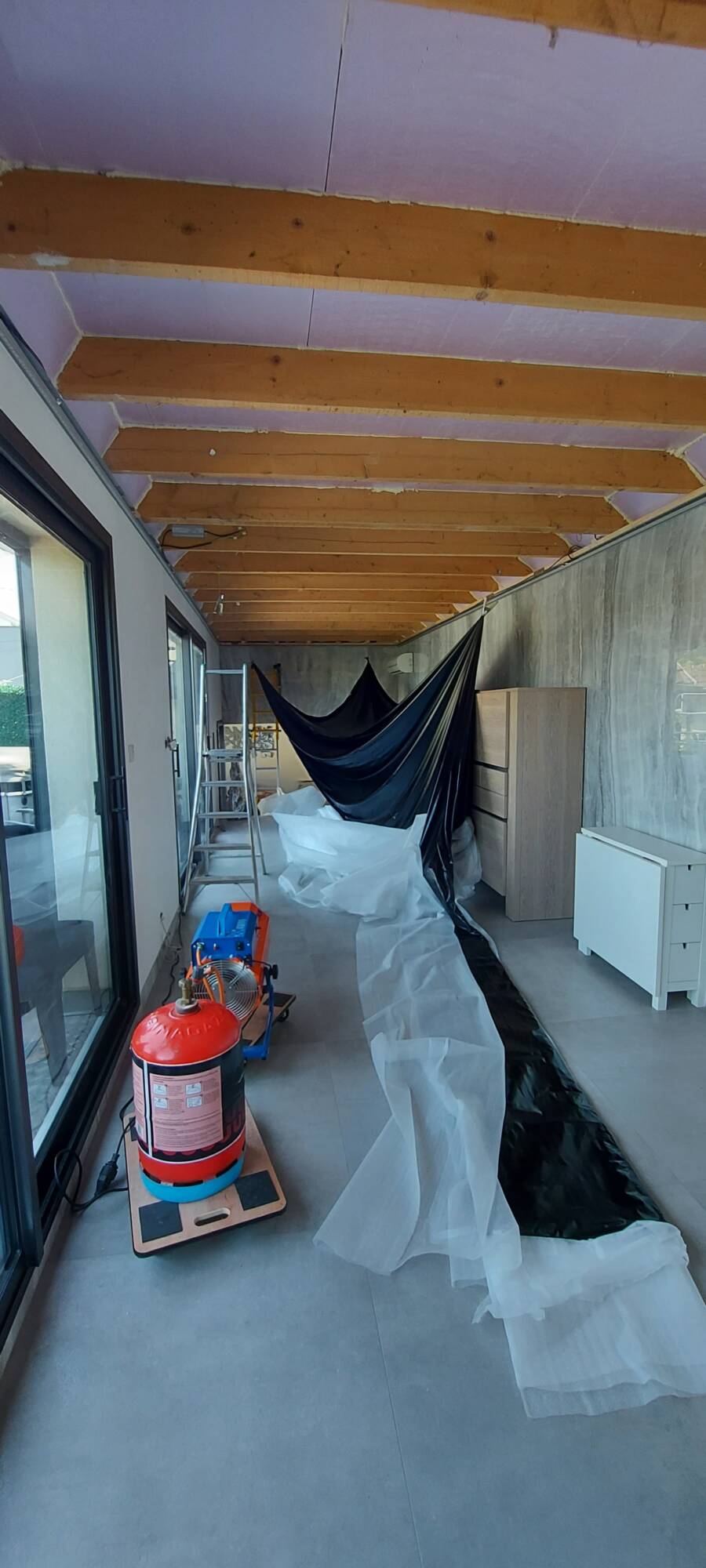 DECOUVREZ NOTRE DERNIERE REALISATION EN PLAFOND TENDU A CHAUD POUR UNE SALLE A MANGER A BRUNSTATT Wittelsheim 1